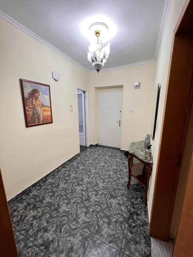 Homeland Nest Тирана Екстер'єр фото
